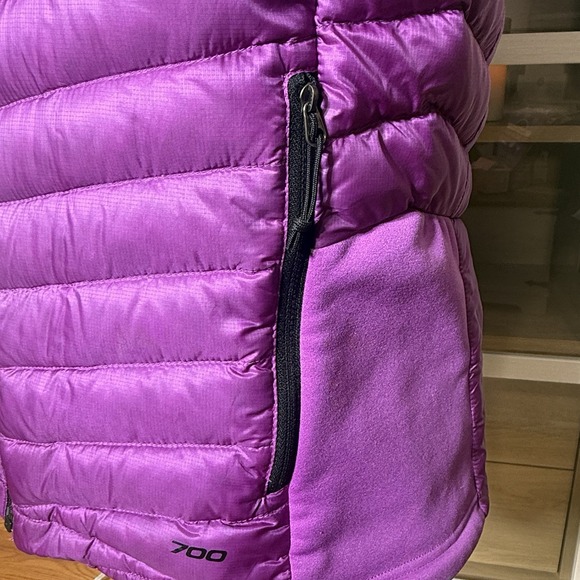 The North Face Puffer Vest Womens Size S 700 Fill Nuptse Down Purple Lightweight - Picture 5 of 14